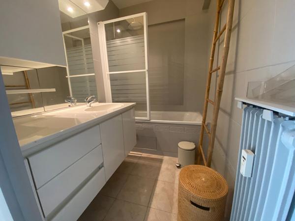 Appartement Paris 2 pièce(s) 62,10 m2