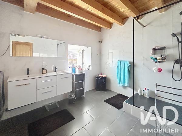 Maison à vendre 6 pièces 188 m² Tiranges