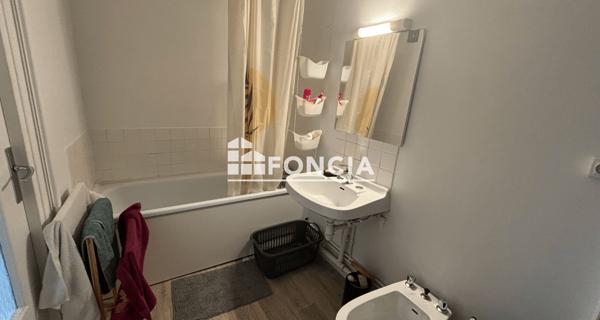 À vendre Appartement 3 pièces 61 m² - Bordeaux 33800