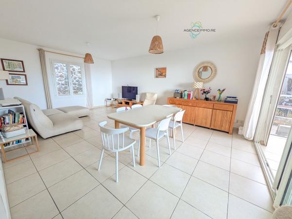 Jolie villa F4 jumelée à La Possession