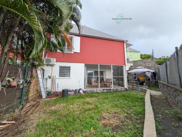 Jolie villa F4 jumelée à La Possession