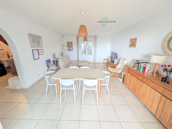 Jolie villa F4 jumelée à La Possession