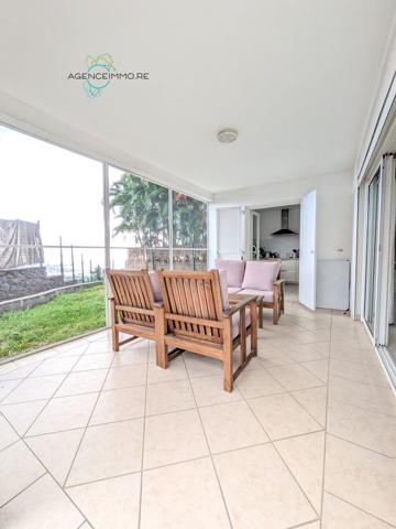 Jolie villa F4 jumelée à La Possession