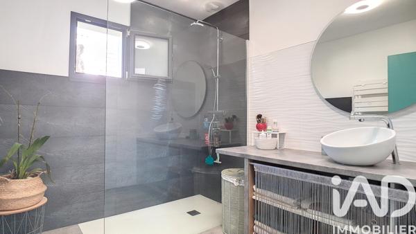 Maison à vendre 6 pièces 135 m² Tournon-sur-Rhône