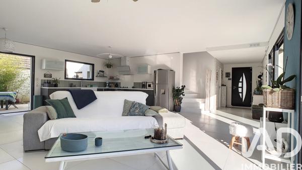 Maison à vendre 6 pièces 135 m² Tournon-sur-Rhône