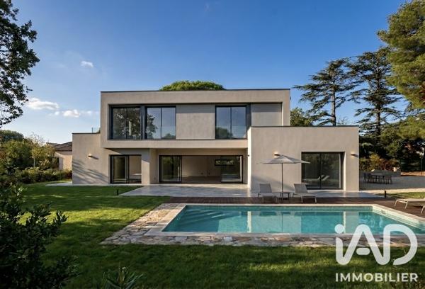 Terrain à vendre 1 530 m² Nîmes