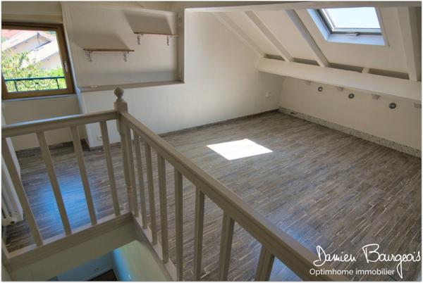 Superbe duplex T5 rénové avec jardin privatif sur le hameau de pregnin