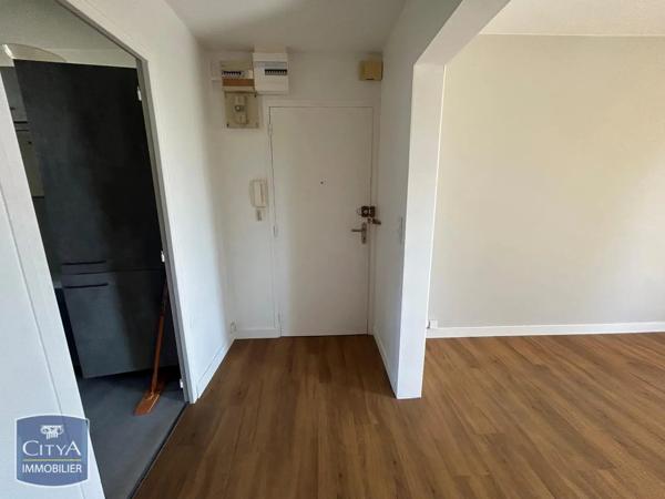 Appartement à louer 3 pièces 58m² Alençon (61000)