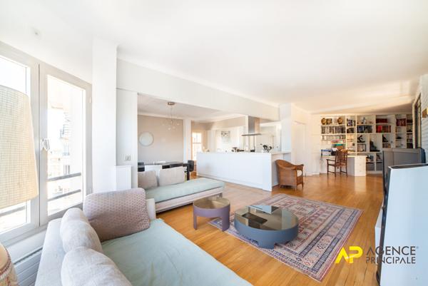 Superbe appartement 5 pièces à vendre à La Garenne-Colombes, 5ème étage, exposition sud €782 500 ** - Référence 13762