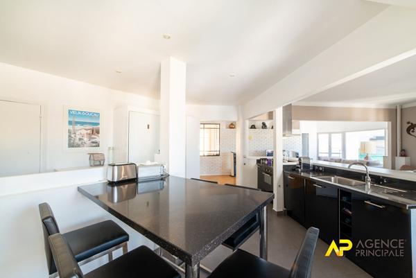 Superbe appartement 5 pièces à vendre à La Garenne-Colombes, 5ème étage, exposition sud €782 500 ** - Référence 13762