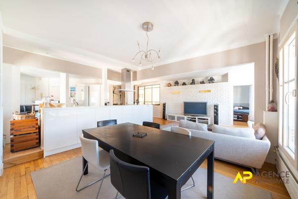 Superbe appartement 5 pièces à vendre à La Garenne-Colombes, 5ème étage, exposition sud €782 500 ** - Référence 13762