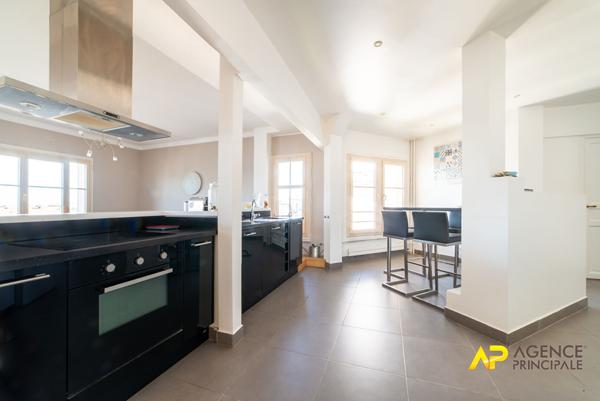 Superbe appartement 5 pièces à vendre à La Garenne-Colombes, 5ème étage, exposition sud €782 500 ** - Référence 13762