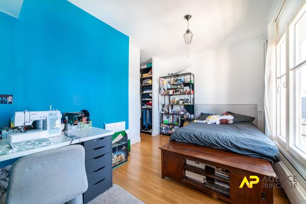 Superbe appartement 5 pièces à vendre à La Garenne-Colombes, 5ème étage, exposition sud €782 500 ** - Référence 13762