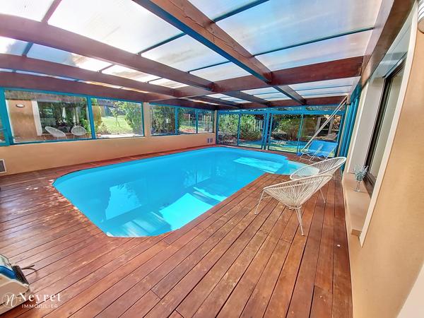 Rare : Maison d'architecte d'exception de 308 m² sur son terrain paysagé de 2546 m²