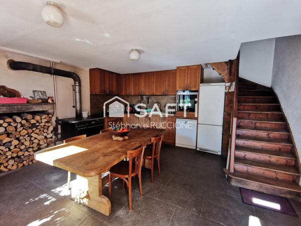 corps de ferme rénovée T6+ étang+11880m² de parcelle