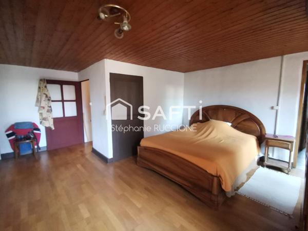 corps de ferme rénovée T6+ étang+11880m² de parcelle