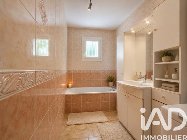 Maison à vendre 4 pièces 89,29 m² Peyrolles-en-Provence