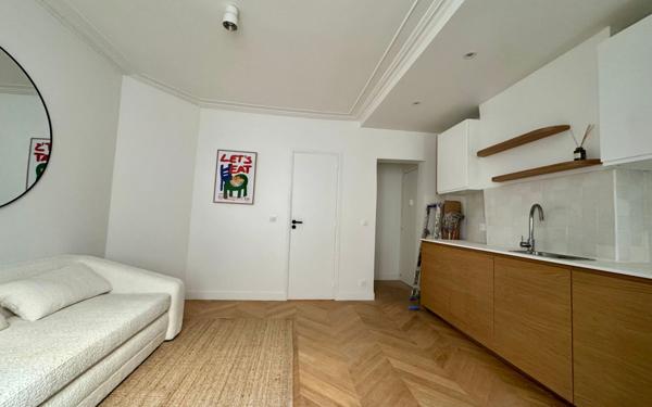 Appartement à vendre    1 pièce • 19 m2 Paris 18
