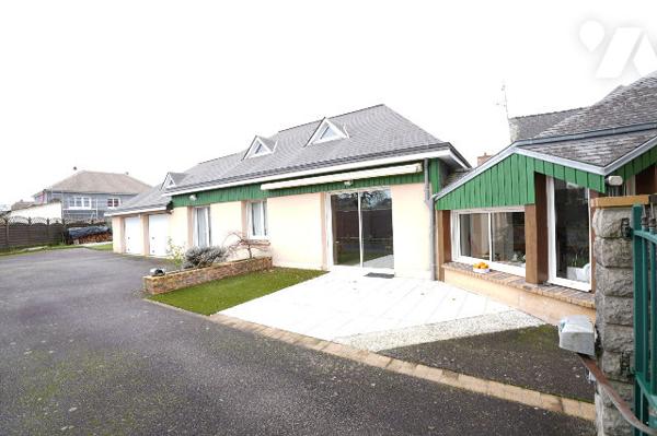Maison familiale jusqu'à 5 chambres, avec charme de l'ancien, extension moderne et double garage.