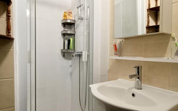 Appartement à vendre    3 pièces • 51,51 m2 Lyon 3