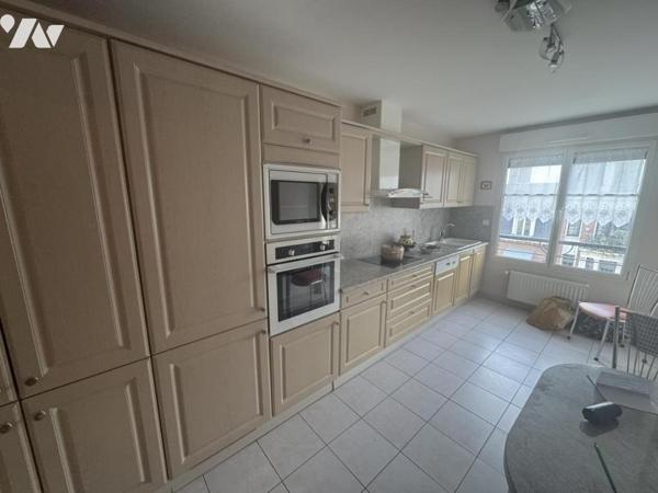 APPARTEMENT A VENDRE à CAMBRAI de type 4 d'une superficie de 131 m²