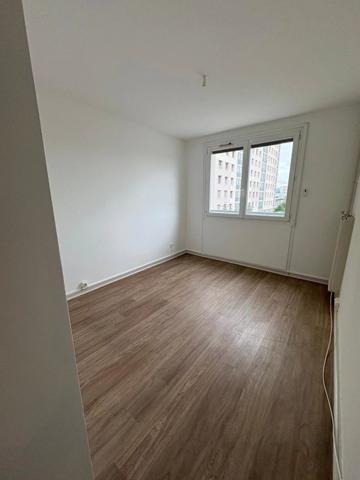 Location Appartement 5 pièces 89 m2 à Valence
