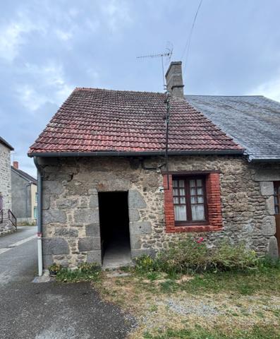 Maison à CRESSAT (23140)