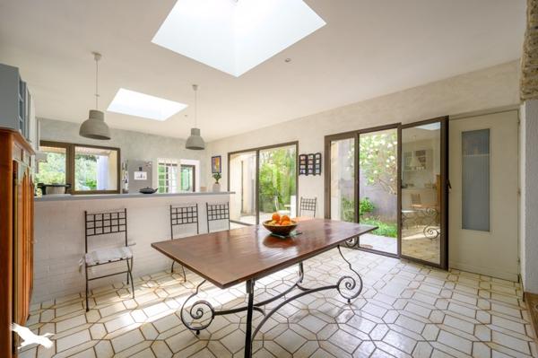 Maison à vendre |                                       La Rochelle |                                        7 pièces  |  190 m²