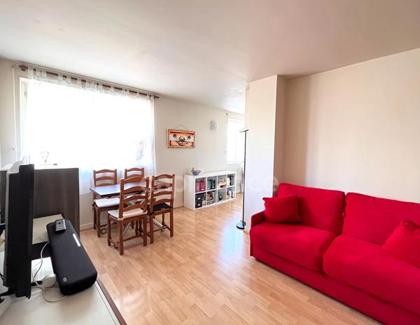 Appartement à vendre 2 pièces NANTERRE (92)