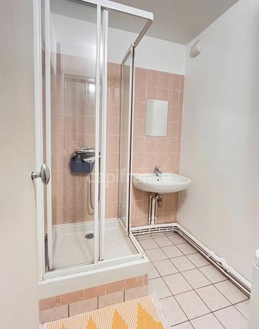 Appartement à vendre 2 pièces NANTERRE (92)