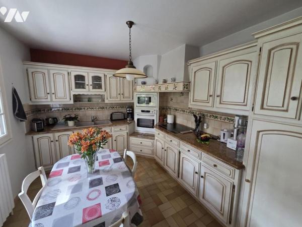 Quartier résidentiel des hauts d'Allonnes, Pavillon 124 m² 3 ch + bureau, sur parc arboré au calme