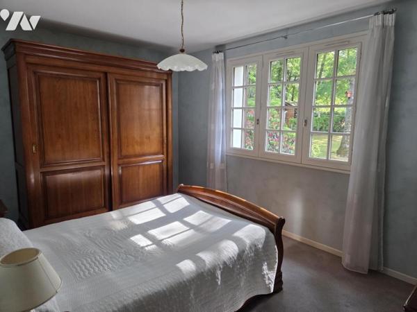 Quartier résidentiel des hauts d'Allonnes, Pavillon 124 m² 3 ch + bureau, sur parc arboré au calme