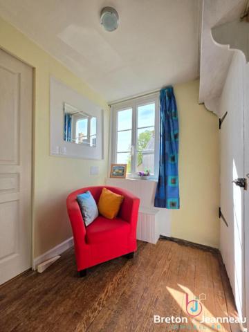 Maison de bourg à proximité de LASSAY-LES-CHÂTEAUX
