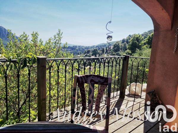 Maison à vendre 5 pièces 115 m² Le Revest-les-Eaux