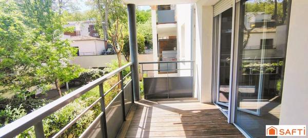 Studio avec balcon, vendu loué, parking inclus