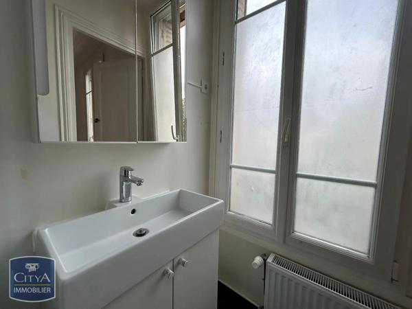 Appartement à louer 3 pièces 56.01m² Ivry-sur-Seine (94205)