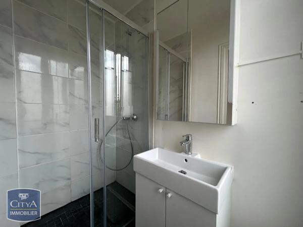 Appartement à louer 3 pièces 56.01m² Ivry-sur-Seine (94205)