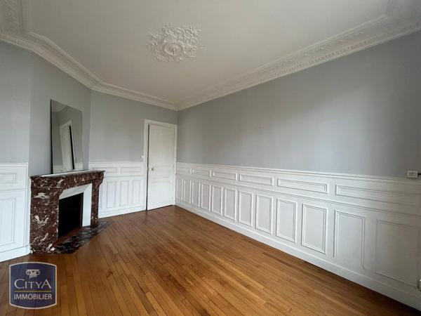 Appartement à louer 3 pièces 56.01m² Ivry-sur-Seine (94205)