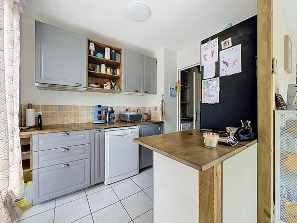 13014 Marseille Appartement Marseille 3 pièce(s) 61 m2,Terrasse, 2  place PKG, Cave