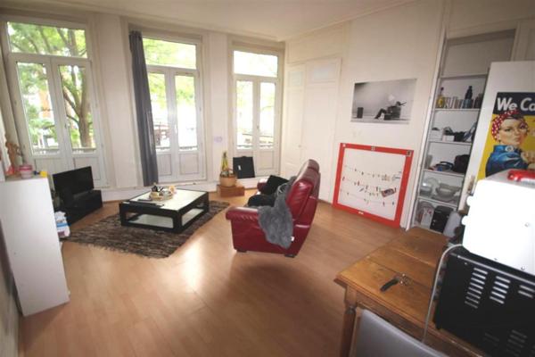A LOUER : T2 à LILLE • rue de Ratisbonne - Sébastopol • 725 € CC • Réf. 6039