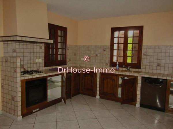 Maison à vendre 5 pièces de 221 m²