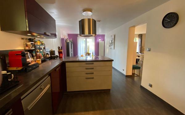 Maison à vendre    7 pièces • 180 m2 Bouillargues