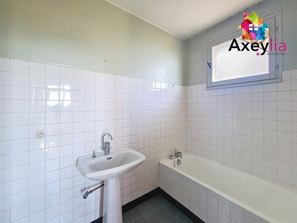 Marcigny (71110) A VENDRE - SECTEUR MARCIGNY - MAISON 3 CHAMBRES AVEC TERRAIN