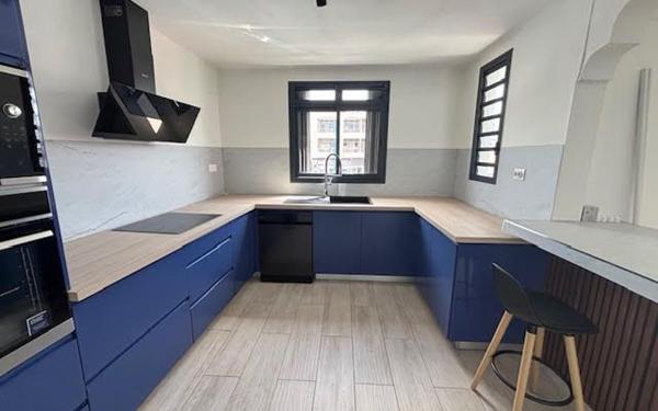 Appartement à louer    3 pièces •  Le Moule