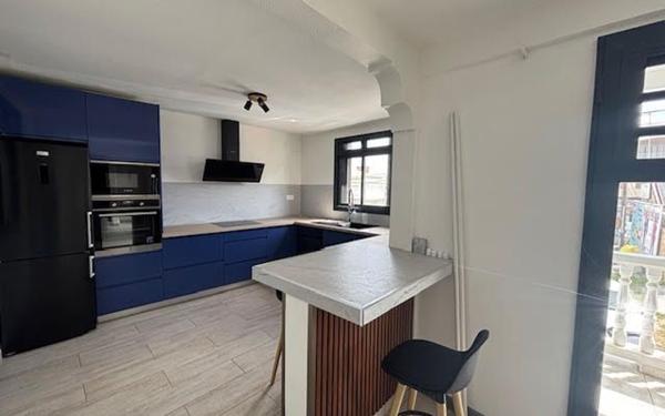 Appartement à louer    3 pièces •  Le Moule