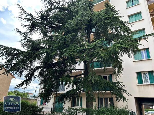 Parking à louer Villeurbanne (69100)