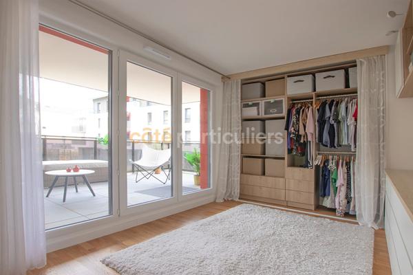 Location
                Appartement76 m² - 4 Pièces -
                    CESSY (1170)