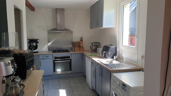 Longère de plain pied de vie avec hectare de terrain