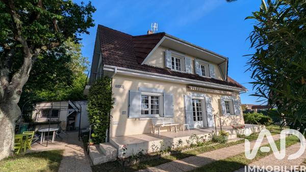 Maison à vendre 7 pièces 133 m² Lons