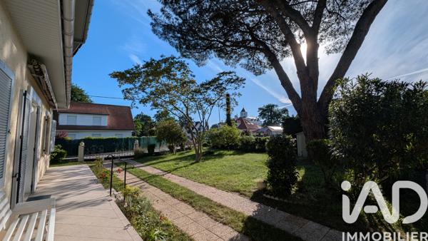 Maison à vendre 7 pièces 133 m² Lons